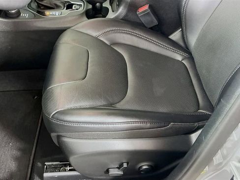 Used 2023 Jeep Cherokee Altitude Lux AWD/4WD image 20