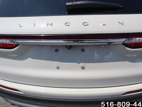 Used 2022 Lincoln Corsair AWD w/ Premium Package image 31