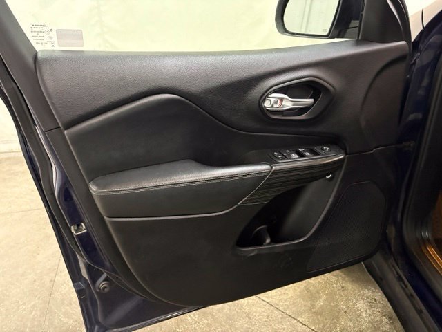 Used 2014 Jeep Cherokee Limited AWD/4WD image 33