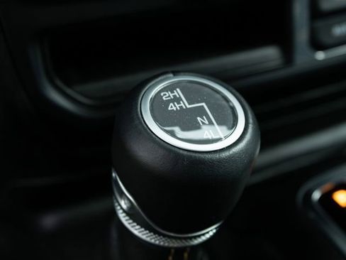 Used 2022 Jeep Wrangler Unlimited Sahara AWD/4WD image 14