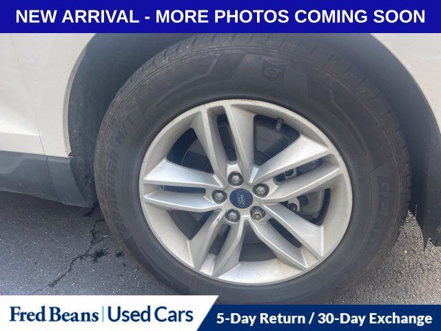 Used 2017 Ford Edge SEL w/ Equipment Group 201A AWD/4WD image 15