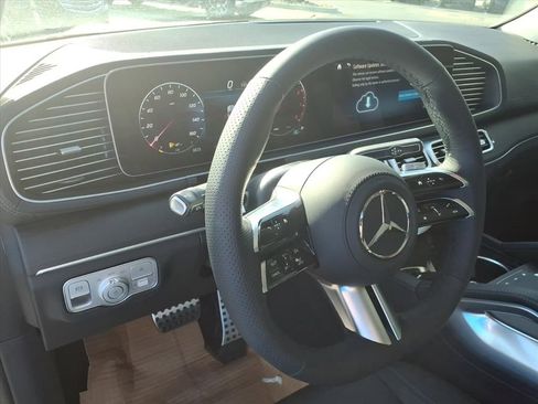 New 2026 Mercedes-Benz GLS 450 4MATIC image 16