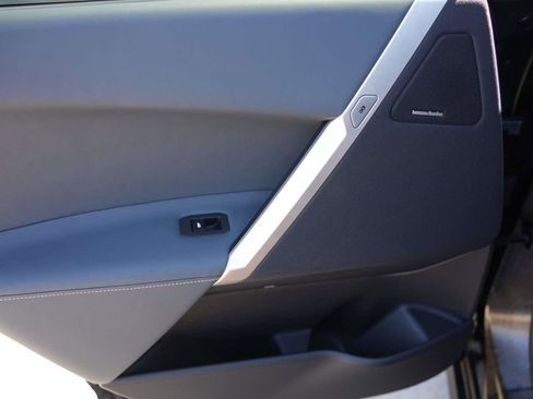 Certified 2025 BMW iX xDrive50 image 9