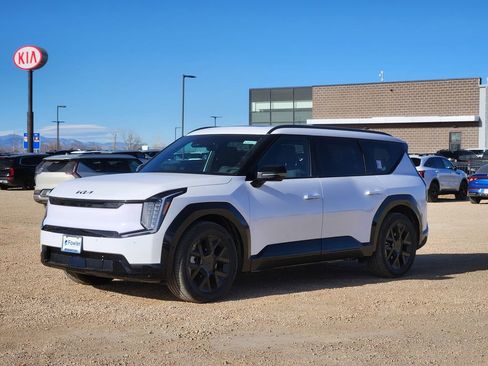 New 2026 Kia EV9 Land w/ Nightfall Edition Package image 4