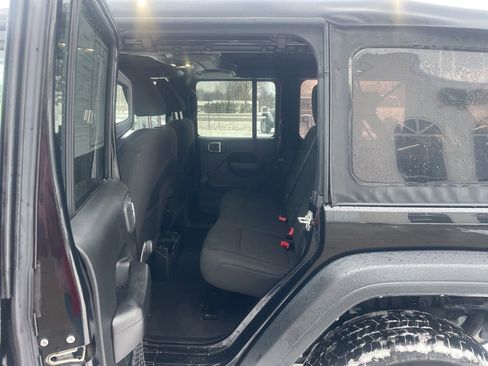 Used 2021 Jeep Wrangler Unlimited Sport image 18