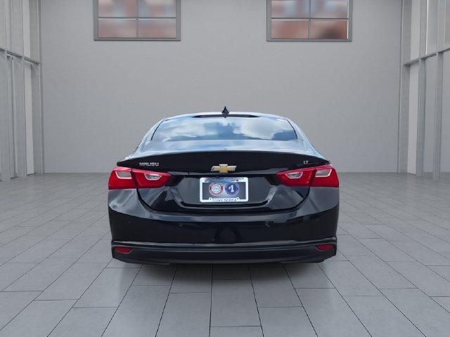 Used 2018 Chevrolet Malibu LT w/ Driver Confidence Package FWD image 7