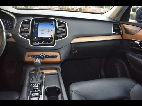 Used 2021 Volvo XC90 T6 Momentum w/ Advanced Package AWD/4WD image 33