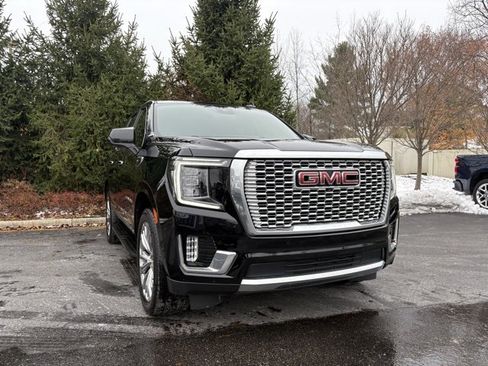 Certified 2023 GMC Yukon Denali image 11