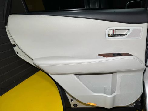 Used 2011 Lexus RX 350 2WD image 21
