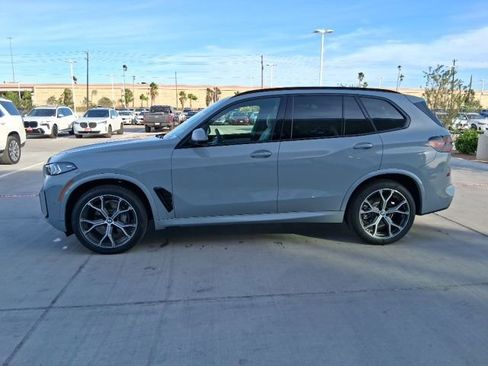 New 2026 BMW X5 xDrive40i w/ M Sport Package AWD/4WD image 3