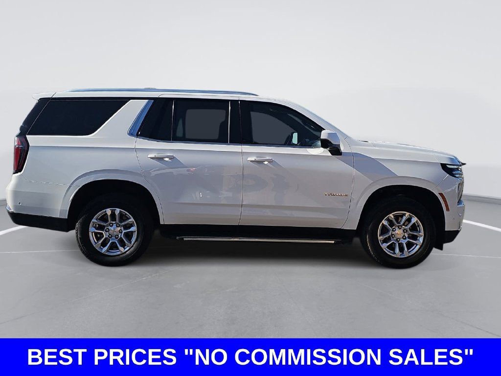 Used 2025 Chevrolet Tahoe LT RWD image 2
