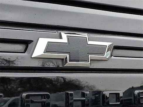 Certified 2024 Chevrolet Tahoe Z71 w/ Luxury Package image 31