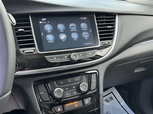 Used 2021 Buick Encore Preferred w/ Safety Package image 25