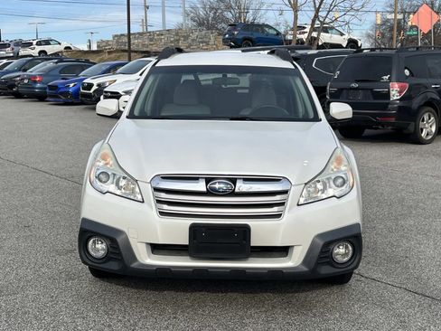 Used 2014 Subaru Outback 2.5i Premium image 2