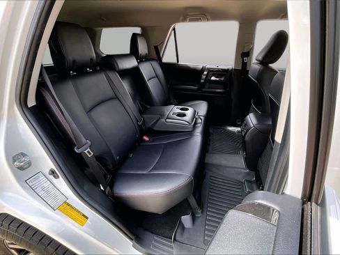 Used 2023 Toyota 4Runner TRD Off-Road Premium AWD/4WD image 18