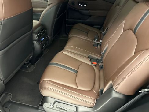 New 2026 Honda Pilot Touring image 18