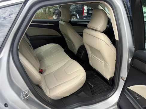 Used 2018 Ford Fusion Titanium AWD/4WD image 20