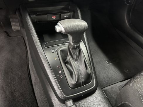 Used 2022 Kia Rio LX image 16