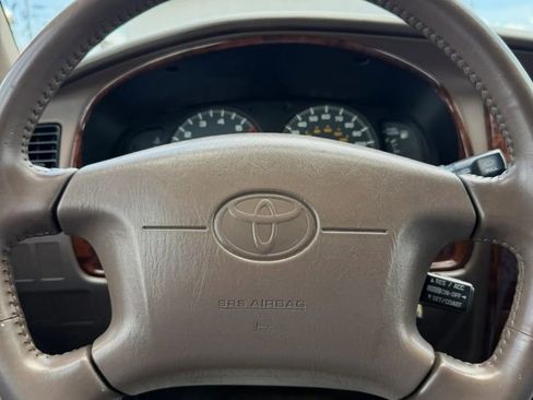 Used 2000 Toyota 4Runner Limited image 18