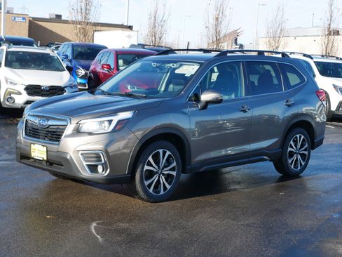 Used 2019 Subaru Forester Limited w/ Popular Package #3 image 2
