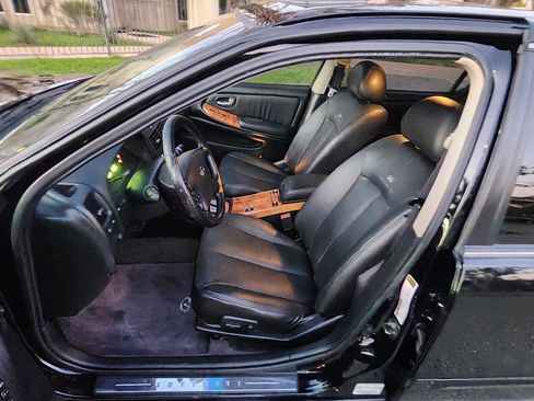 Used 2004 INFINITI I35 w/ Navigation Pkg image 10