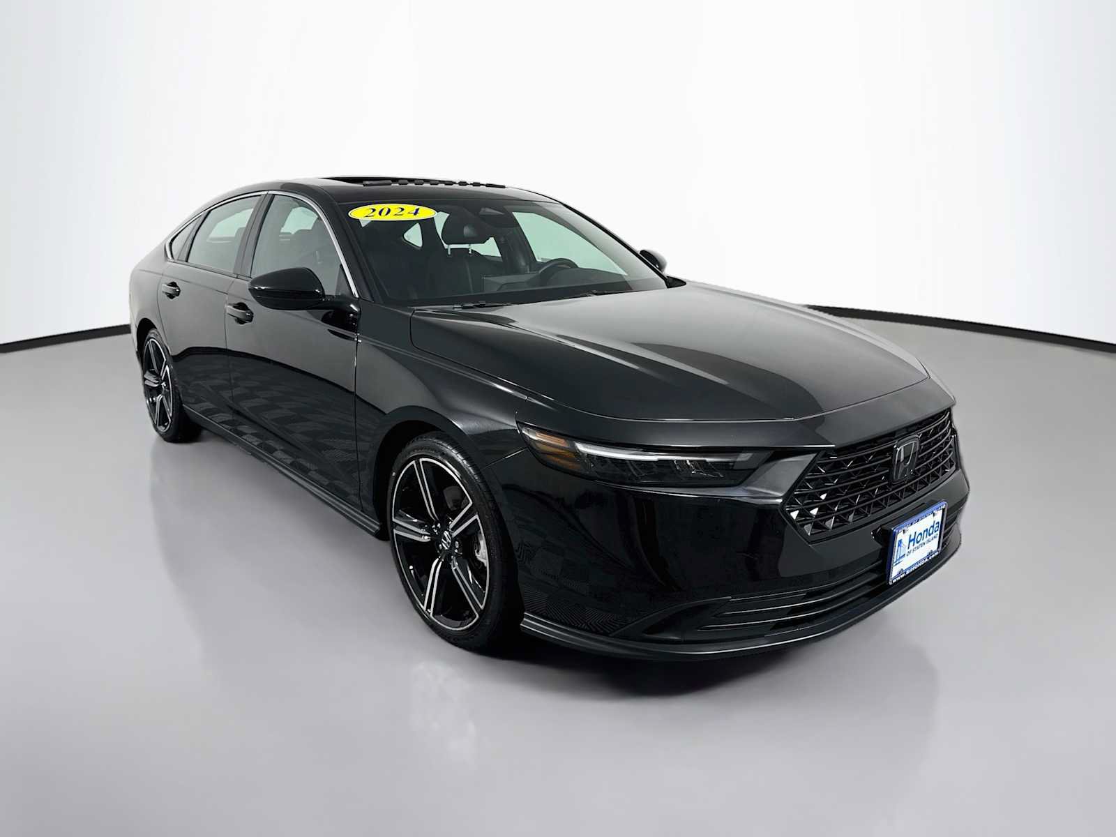 Used 2024 Honda Accord Sport image 1