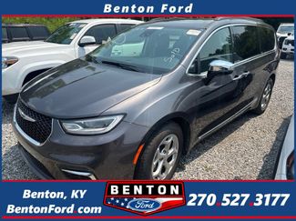 Used 2023 Chrysler Pacifica Limited FWD video 1