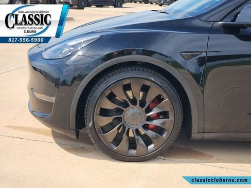 Used 2022 Tesla Model Y Performance AWD/4WD image 12