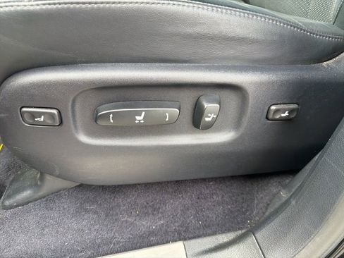 Used 2016 Lexus LX 570 4WD w/ Luxury Package image 27