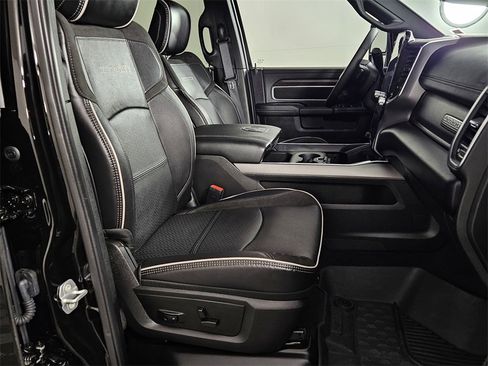 Used 2025 RAM 2500 Laramie image 30