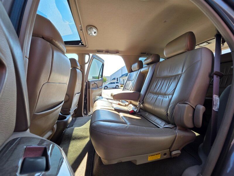 Used 2002 Toyota Sequoia Limited AWD/4WD image 15