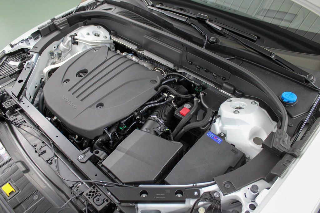 Certified 2026 Volvo XC60 B5 Ultra w/ Protection Package Premier AWD/4WD image 12