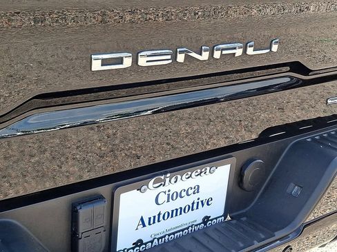 Used 2023 GMC Sierra 1500 Denali Ultimate AWD/4WD image 32