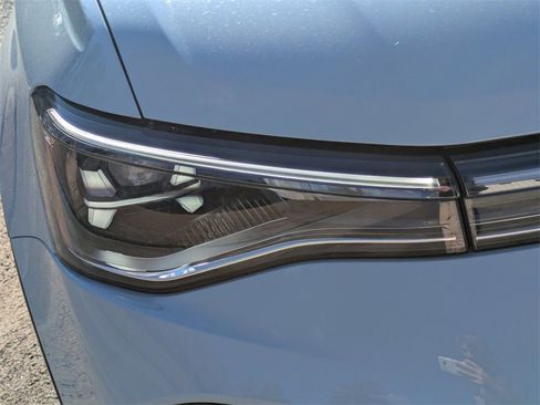 New 2026 Volkswagen Taos SE image 10