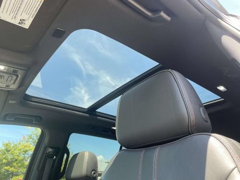 Used 2022 Chevrolet Tahoe RST w/ Luxury Package AWD/4WD image 26