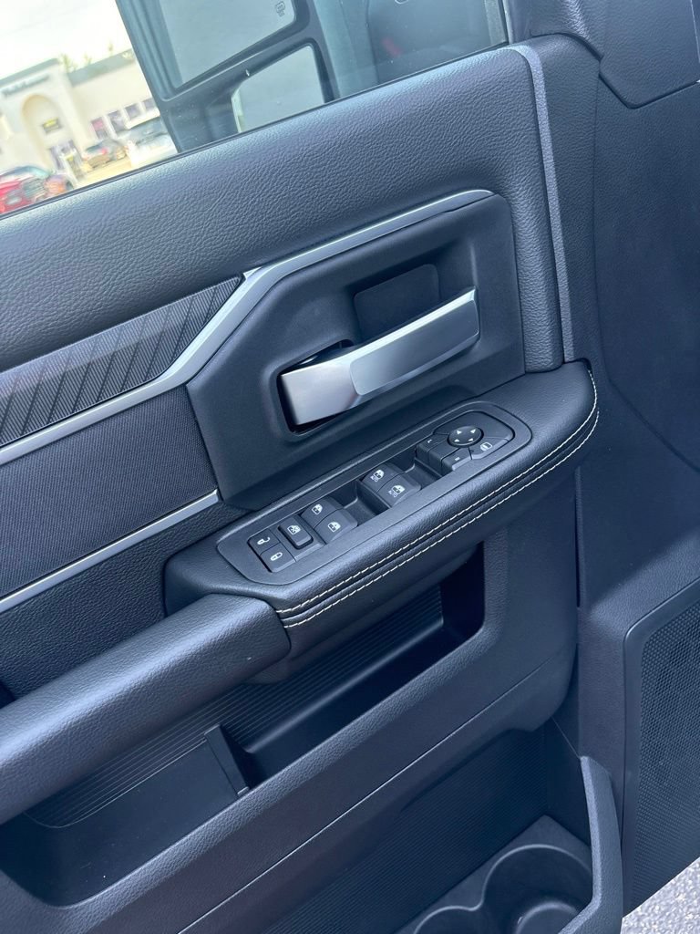 New 2026 RAM 3500 Big Horn AWD/4WD image 16