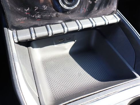 Used 2025 GMC Terrain Elevation image 22