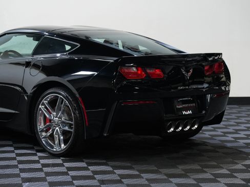 Used 2014 Chevrolet Corvette Stingray Coupe RWD image 15