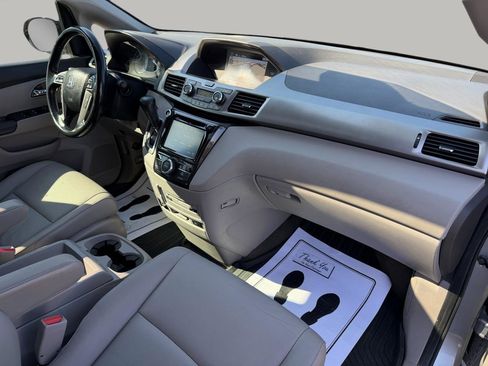 Used 2016 Honda Odyssey Touring Elite image 34