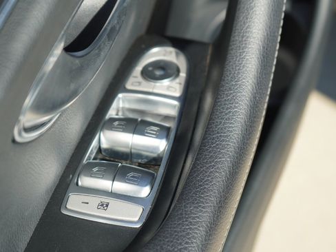 Used 2022 Mercedes-Benz E 450 4MATIC Sedan image 22