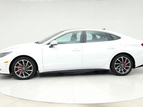 Used 2023 Hyundai Sonata Limited w/ Preferred Accessory Package image 8