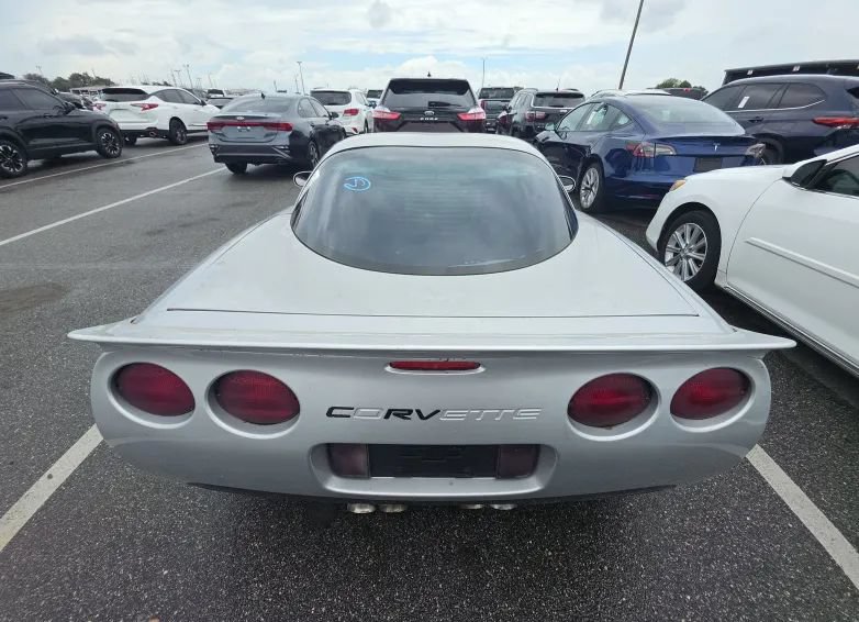 Used 1999 Chevrolet Corvette Coupe w/ Performance Handling Pkg RWD image 8