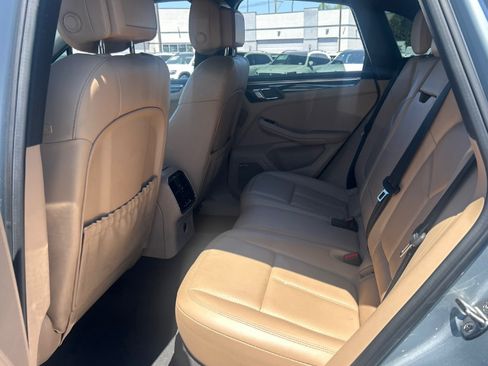 Used 2020 Porsche Macan S AWD/4WD image 6