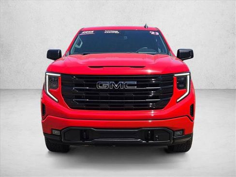 Used 2023 GMC Sierra 1500 Elevation AWD/4WD image 2
