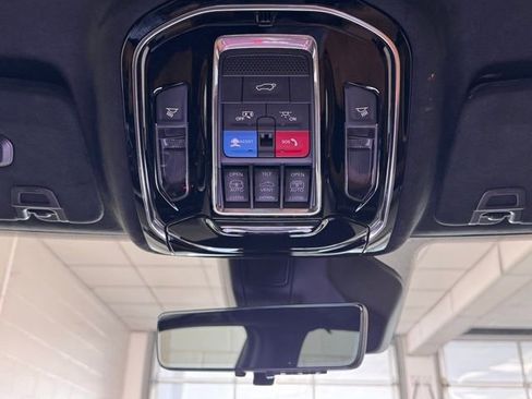 Used 2024 Jeep Grand Cherokee L Summit AWD/4WD image 25