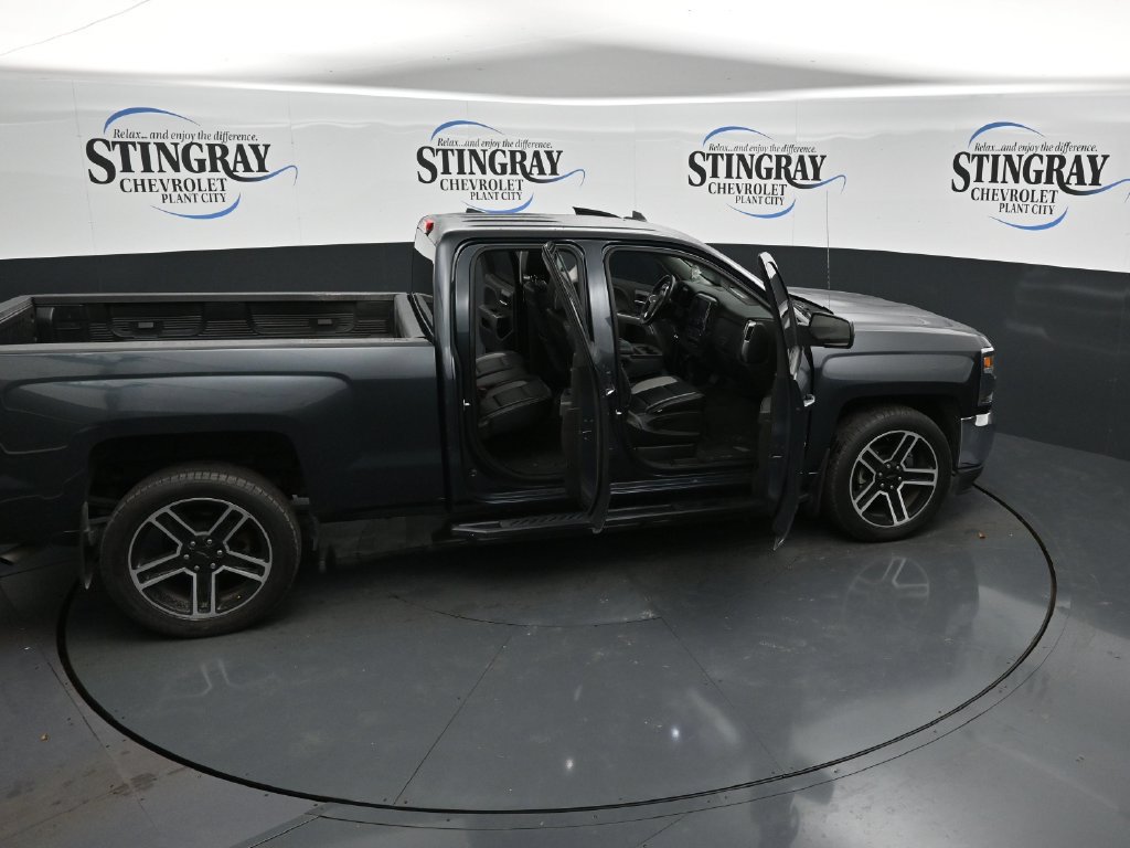 Used 2018 Chevrolet Silverado 1500 LT w/ All Star Edition RWD image 35