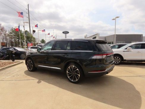 Used 2022 Lincoln Aviator Reserve w/ Equipment Group 201A image 15