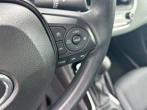 Used 2025 Toyota Corolla LE FWD image 35