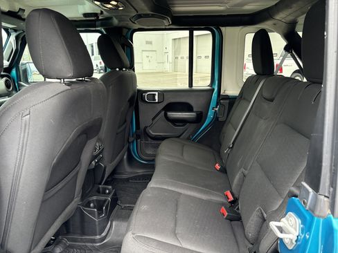 Used 2020 Jeep Wrangler Unlimited Sport S AWD/4WD image 32