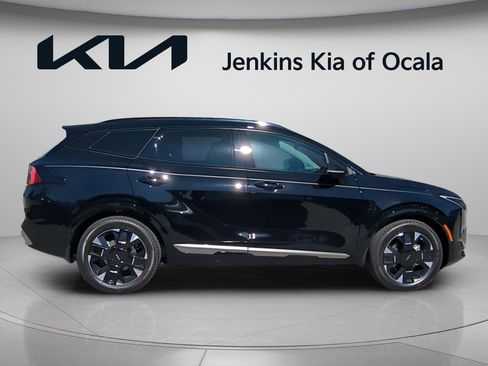 New 2026 Kia Sportage SX FWD image 2